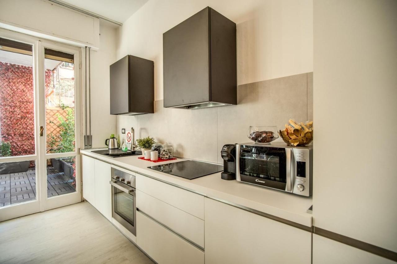 Aweshomeitaly - White Mirrors Apartment Pisa Exterior foto